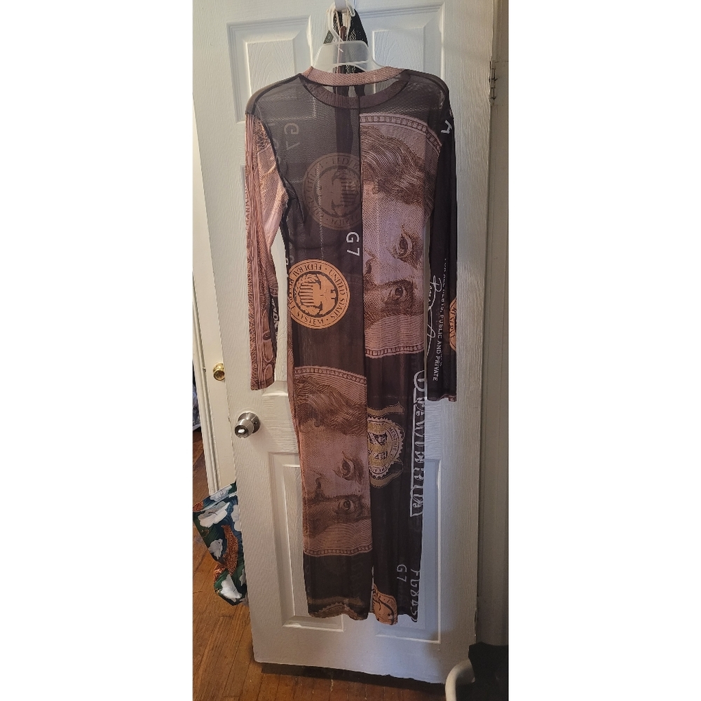 Dress - Picture 2 of 2